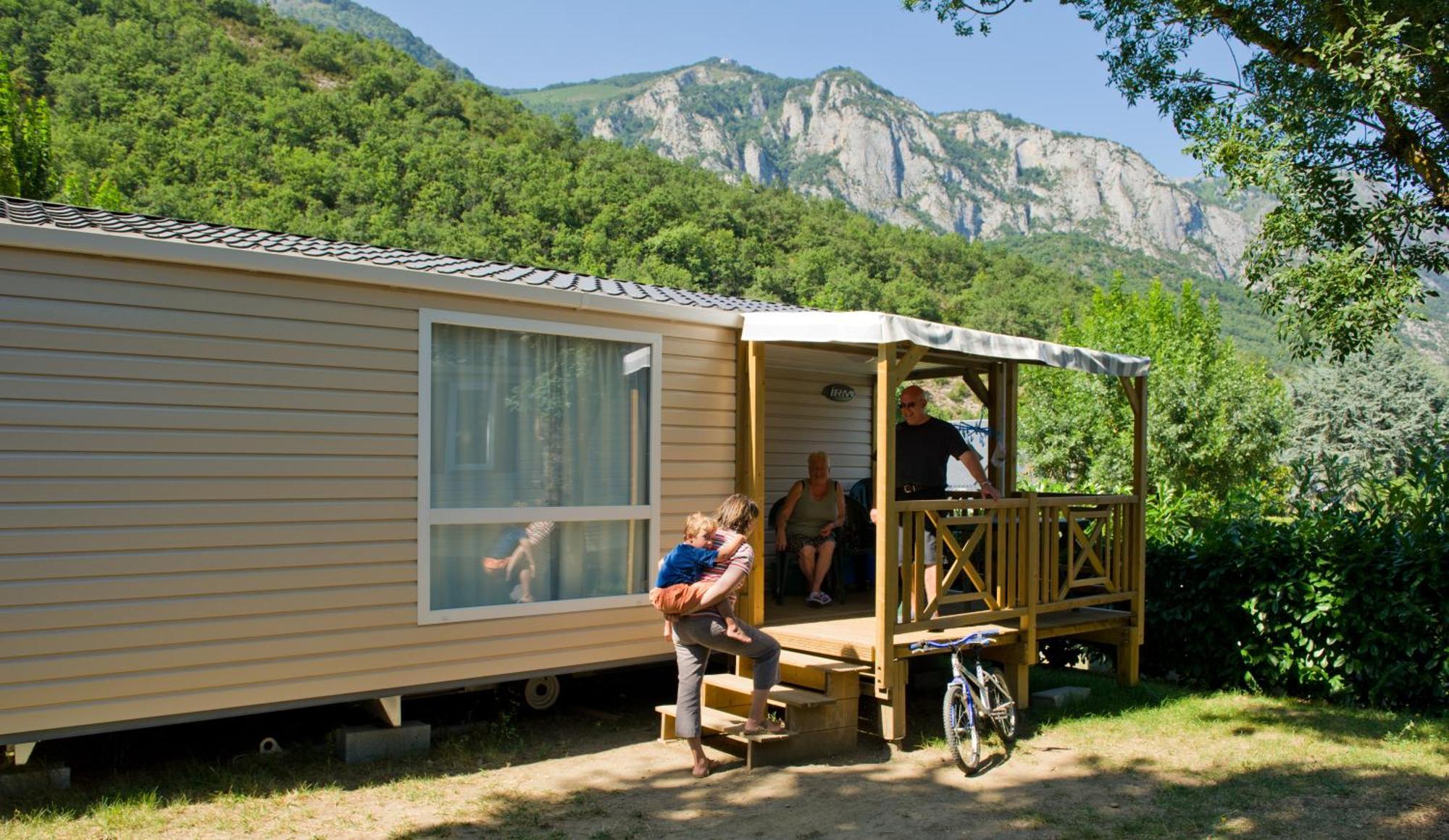 Campsite Familial - Parc Aquatique - Grande Aire De Jeux A La Montagne Agos-Vidalos